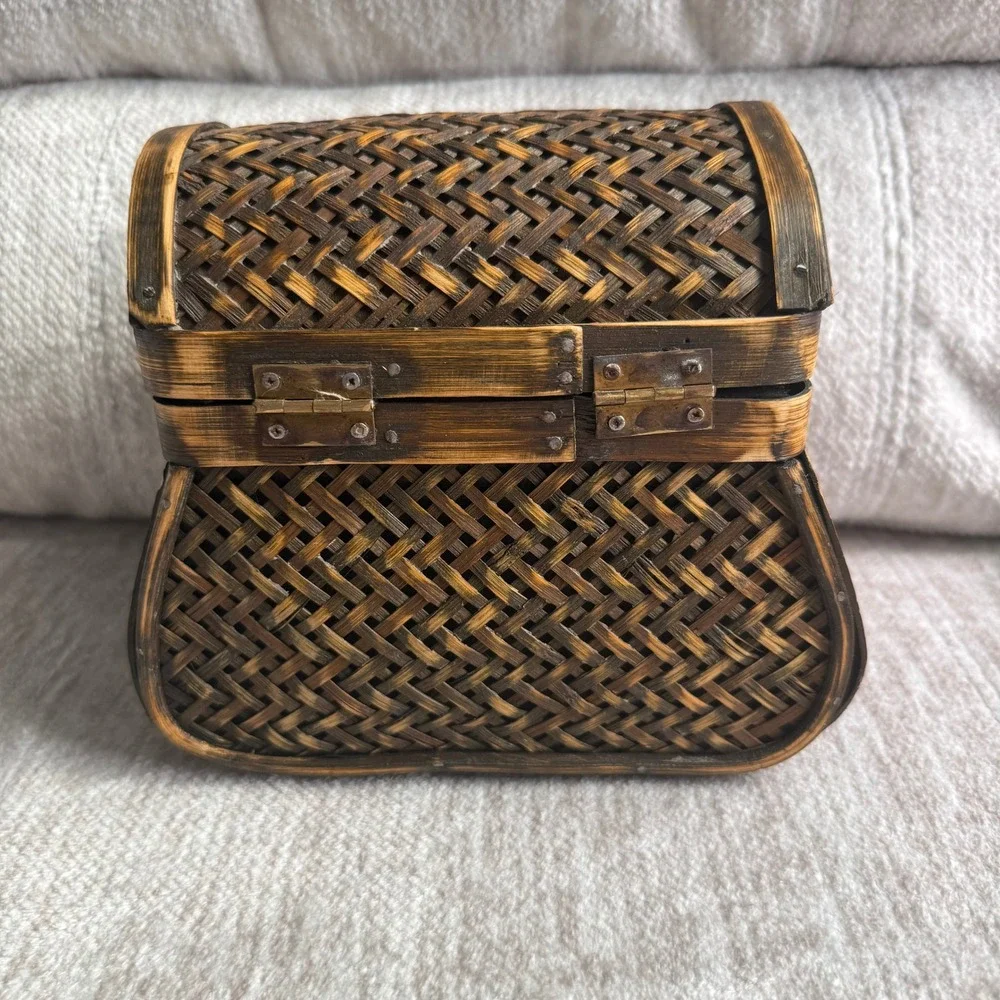 Vintage Woven Wicker Wood Treasure Chest Jewelry Box Keepsake Trunk Trinket